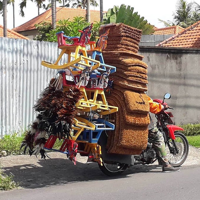Camionnage sur un vélo :) Camionnage sur un vélo :)