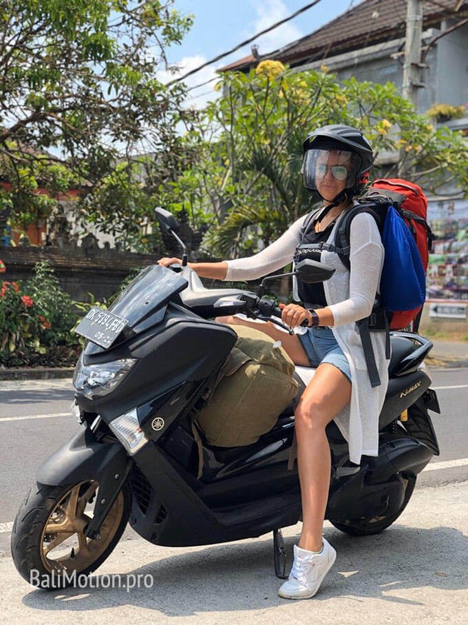 Le bon ensemble pour transporter des choses sur un vélo Le bon ensemble pour transporter des choses sur un vélo