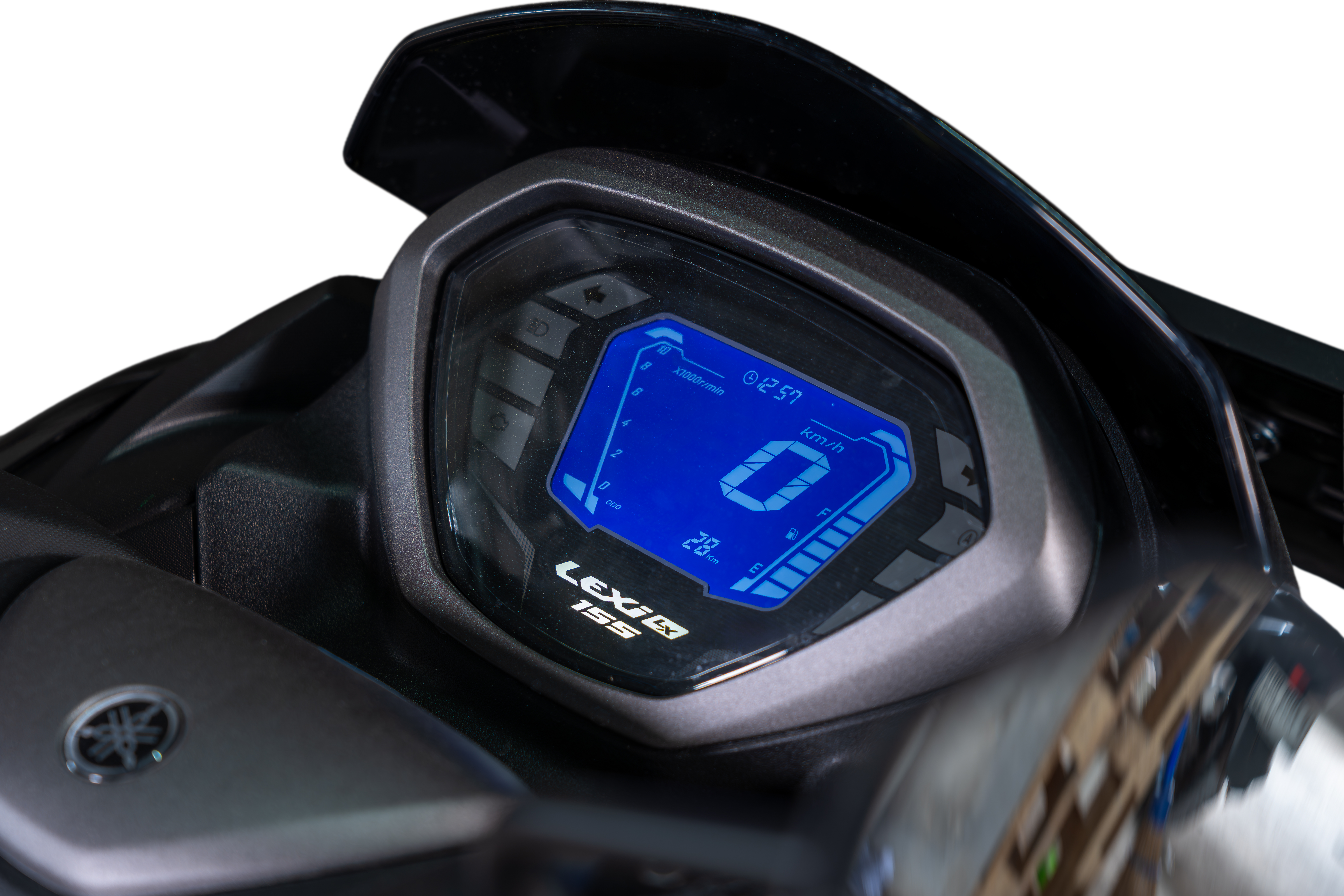 Rent a Yamaha Lexi 155 (black) photo 1