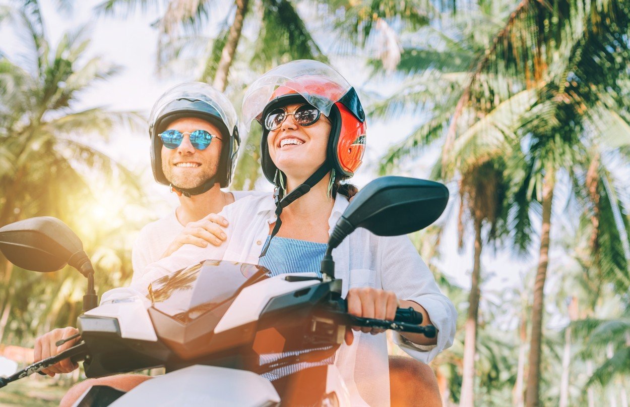 ¿Puede un extranjero alquilar un scooter en Bali?