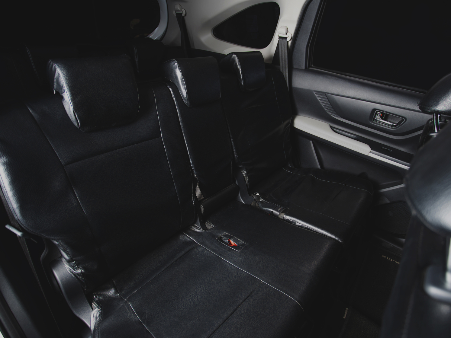 Mieten Sie einen Toyota Veloz -  photo 6
