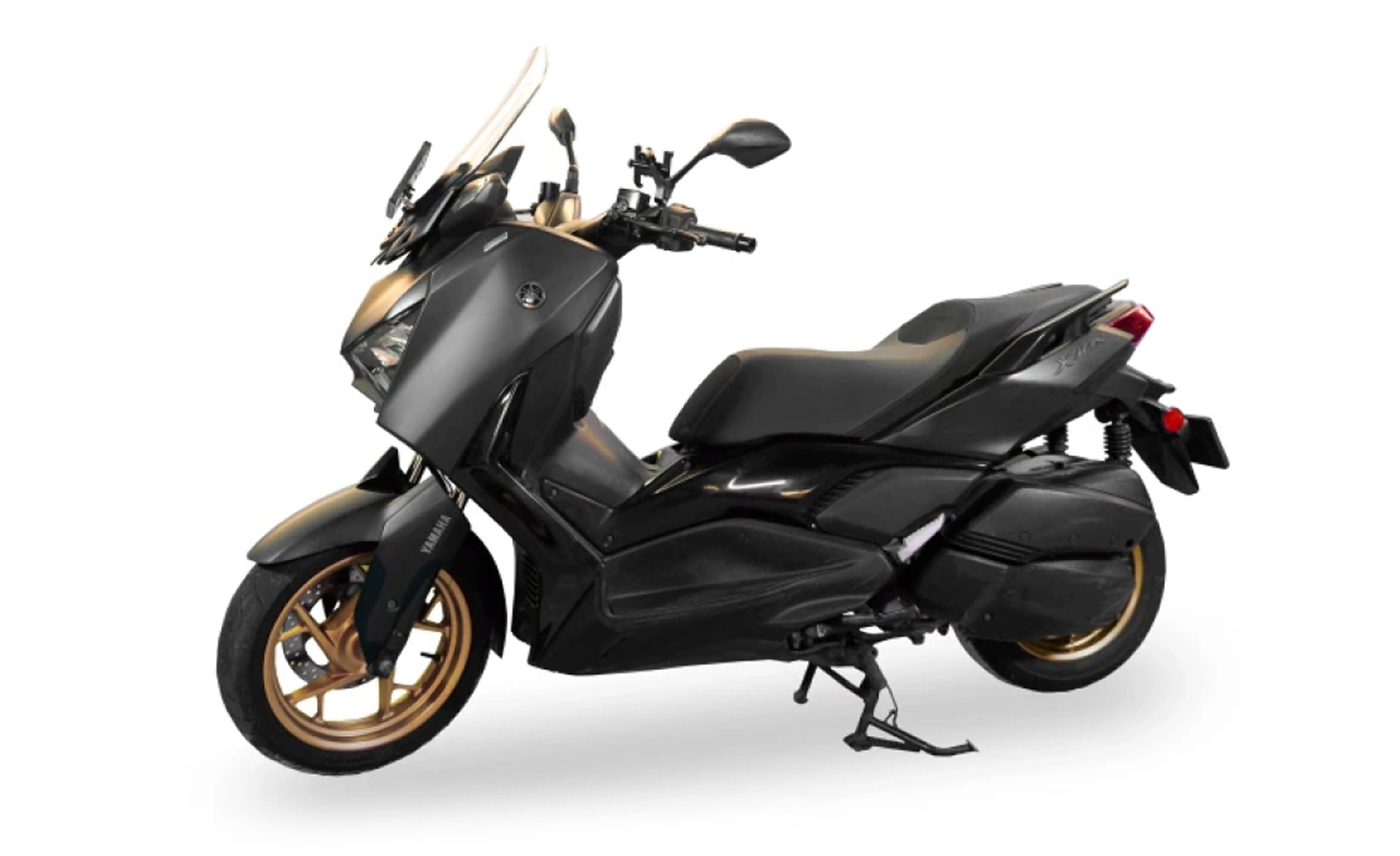 Louez un Yamaha XMax Connected (noire)